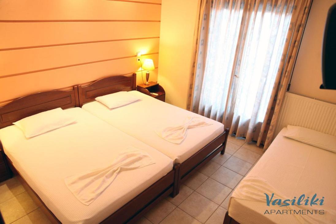 Vasiliki Apartments プラタモナス エクステリア 写真
