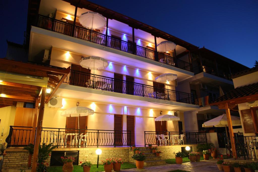 Vasiliki Apartments プラタモナス エクステリア 写真