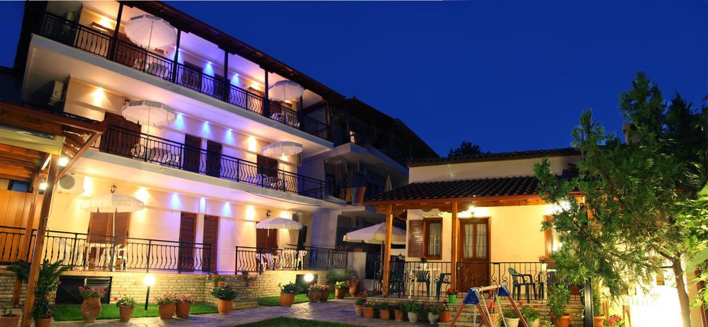 Vasiliki Apartments プラタモナス エクステリア 写真