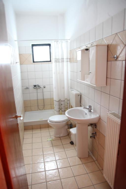 Vasiliki Apartments プラタモナス 部屋 写真